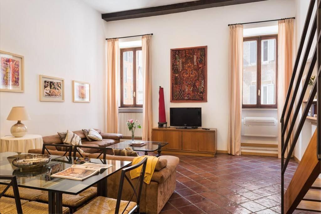 Idyllia -teatro Pompeo Apartment *